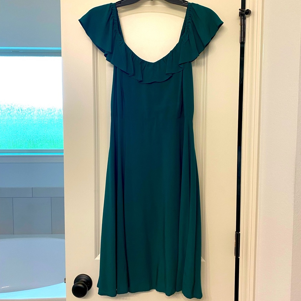 Old Navy Green Dress w/ Ruffle Sleeves